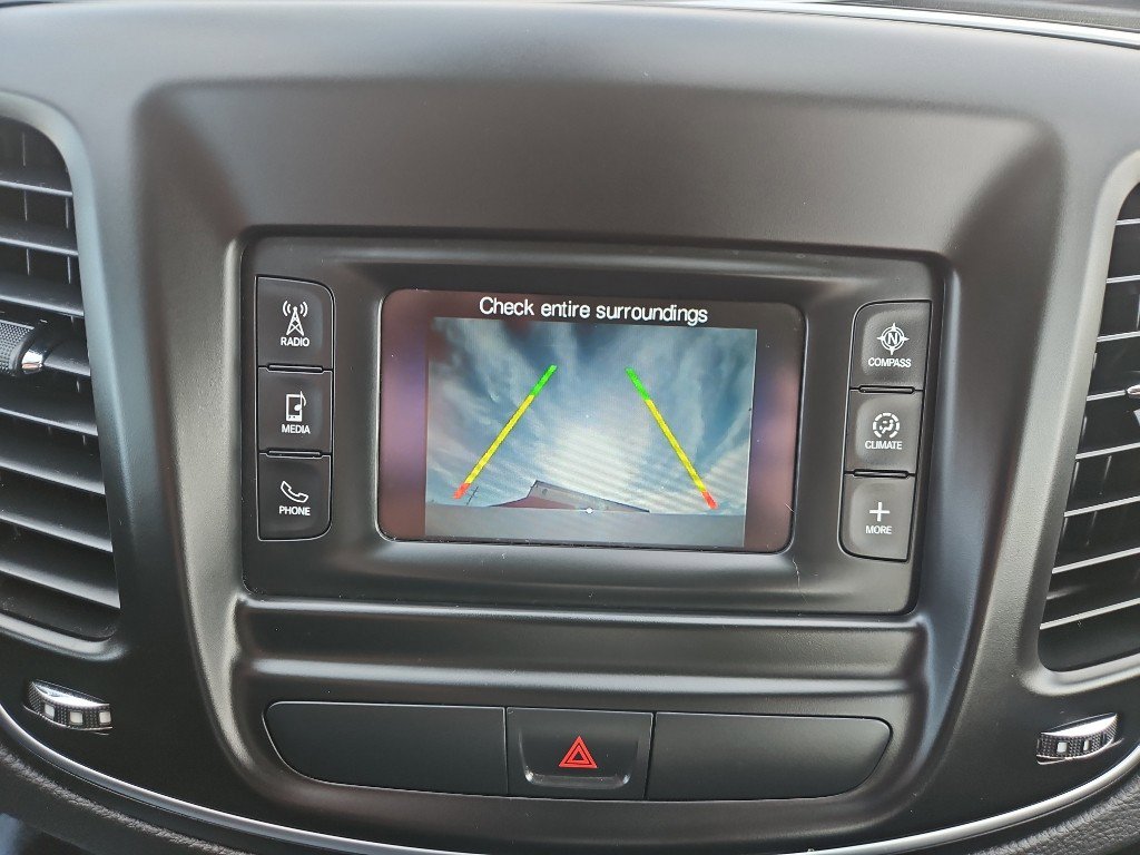 Used 2016 Chrysler 200 Limited image 17