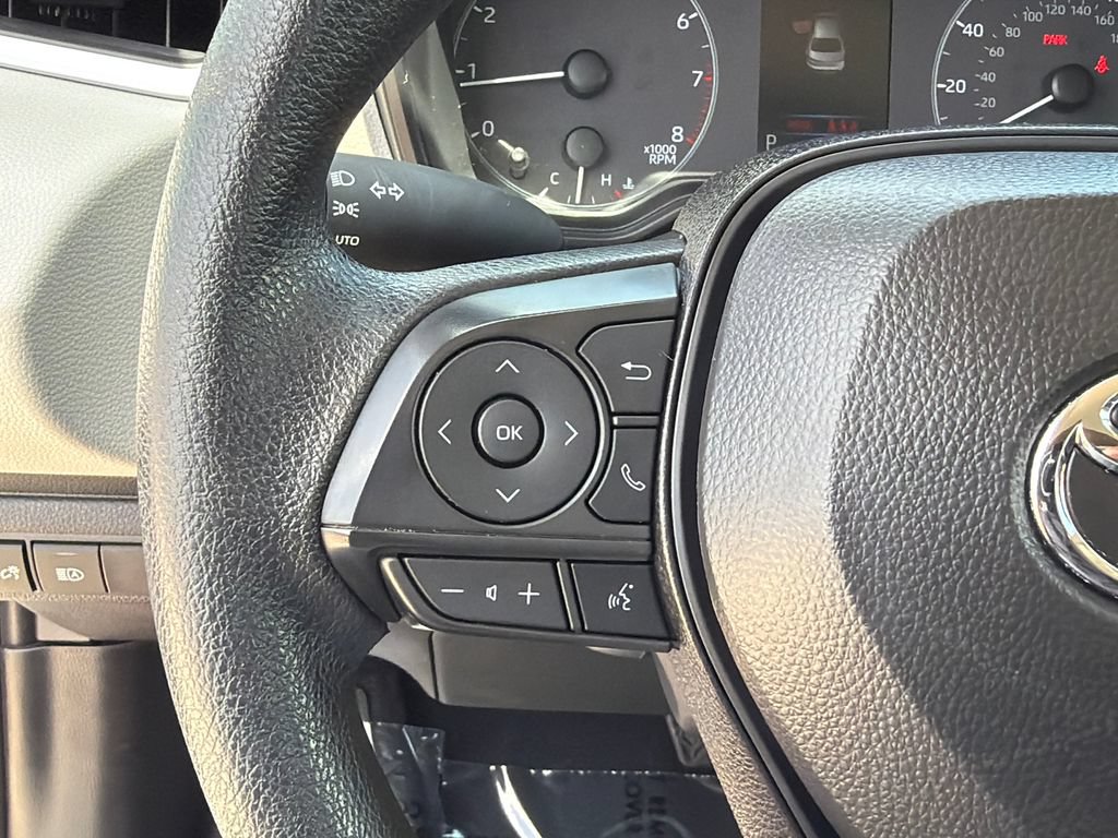 Used 2025 Toyota Corolla LE FWD image 25