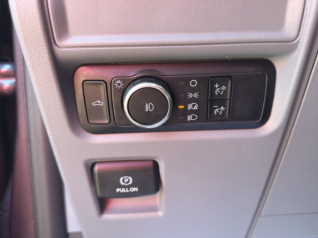Used 2024 Ford F150 XLT RWD image 25