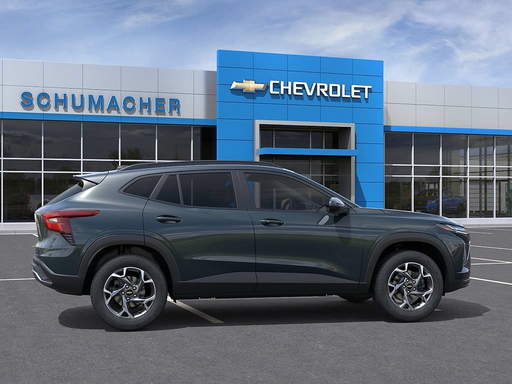 New 2026 Chevrolet Trax LT w/ Driver Confidence Package FWD image 5