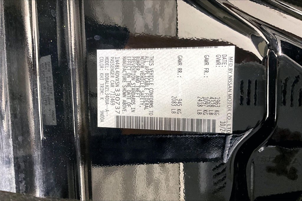 Used 2025 Nissan Altima 2.5 SV FWD image 39