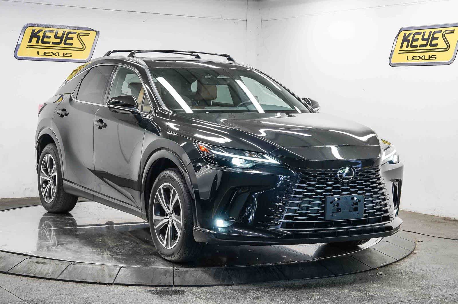 Used 2024 Lexus RX 350 Premium w/ Cold Area Package FWD image 5