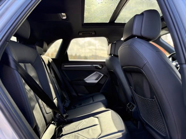 Used 2019 Audi Q3 2.0T Premium image 26