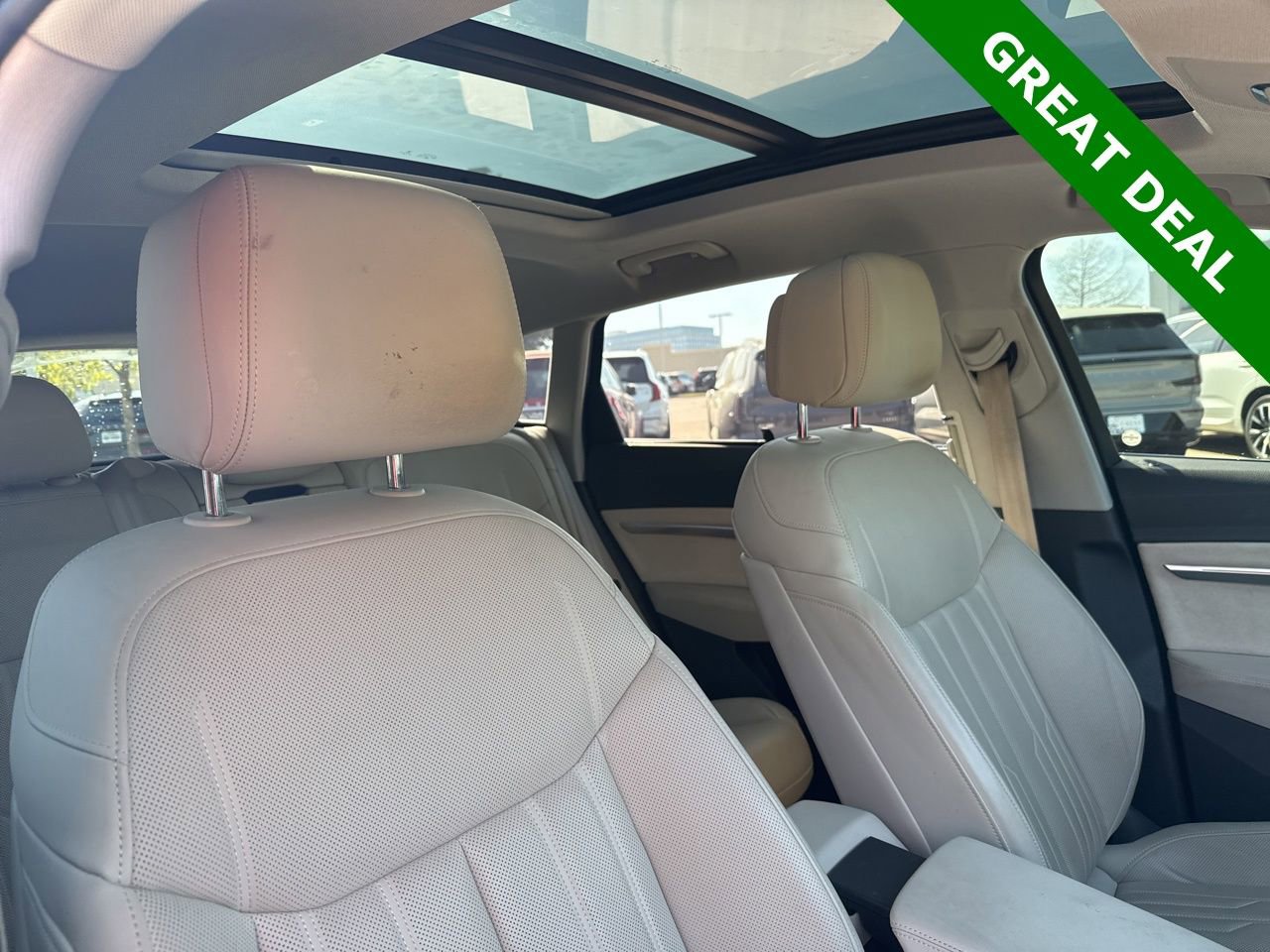 Used 2019 Audi e-tron Prestige w/ Prestige Package image 12