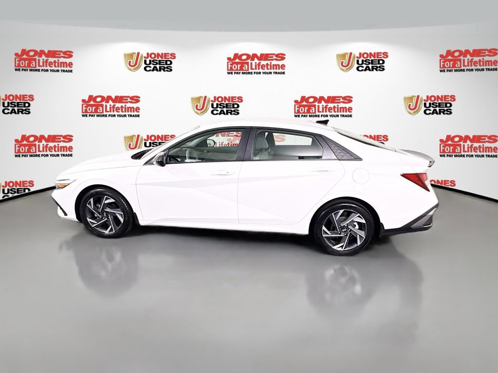 Certified 2025 Hyundai Elantra Sport FWD image 13
