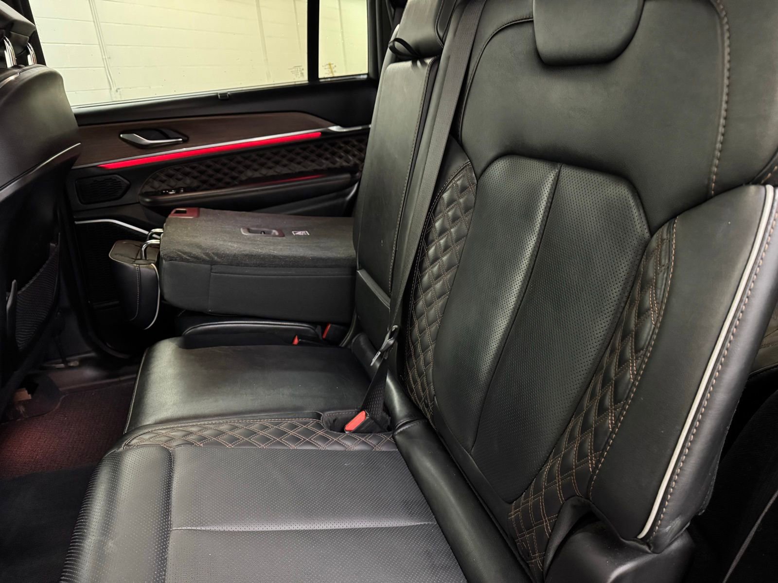 Used 2023 Jeep Grand Cherokee L Summit w/ Advanced Protech Group IV image 34