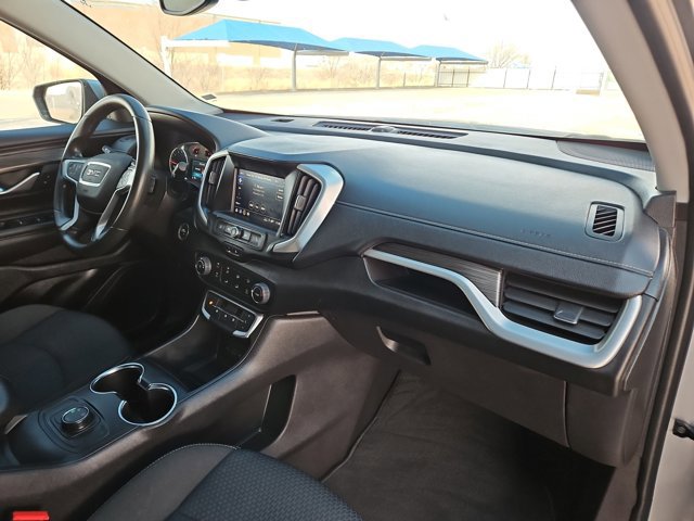 Used 2024 GMC Terrain SLE image 21
