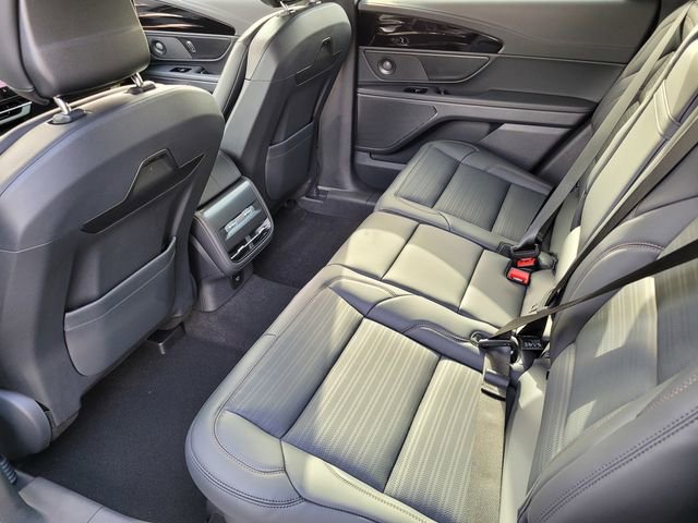 New 2026 Lincoln Nautilus Reserve image 18