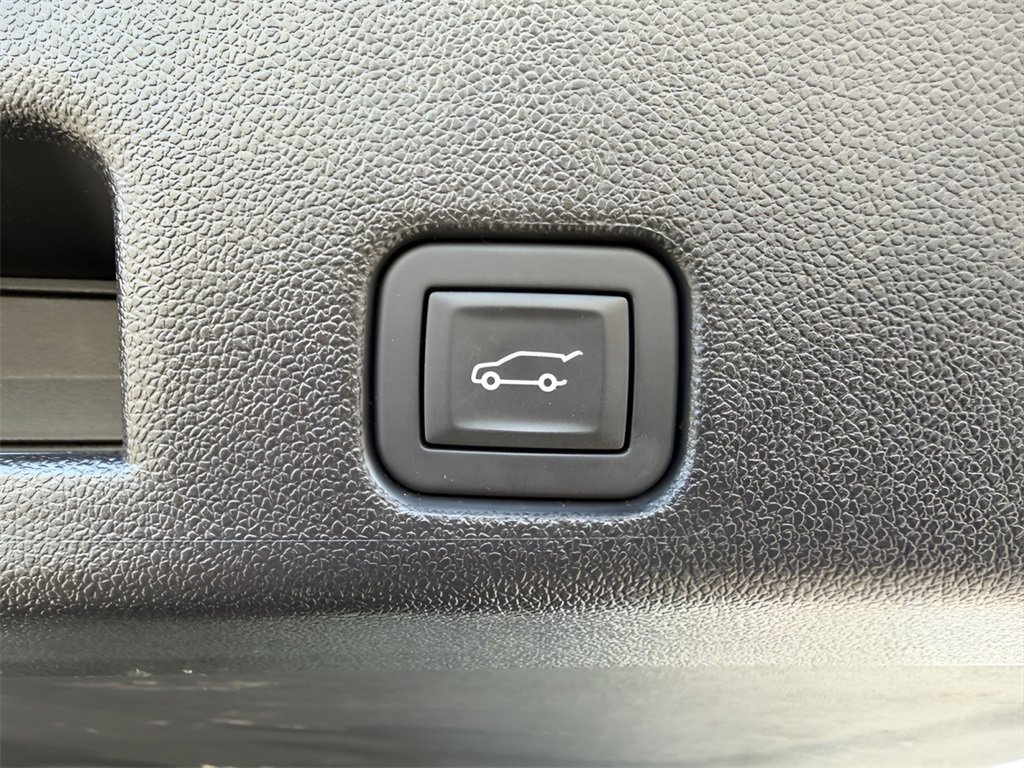 Used 2025 Buick Enclave Preferred image 20