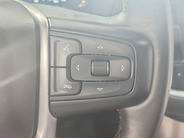 Used 2024 GMC Yukon SLT RWD image 23