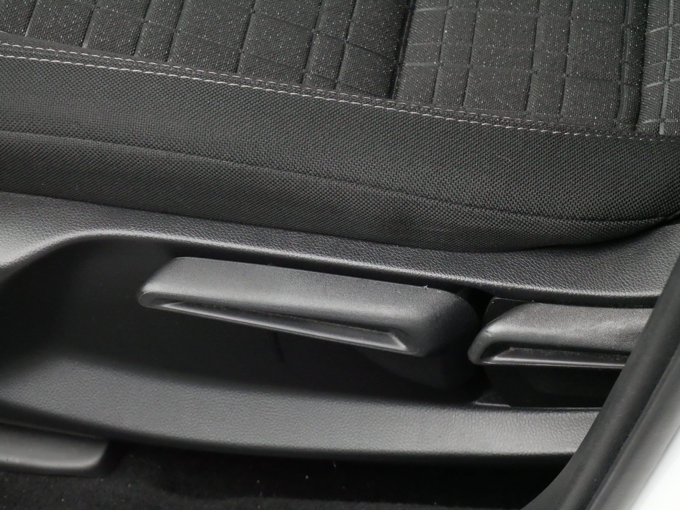 Used 2024 Honda HR-V LX image 20
