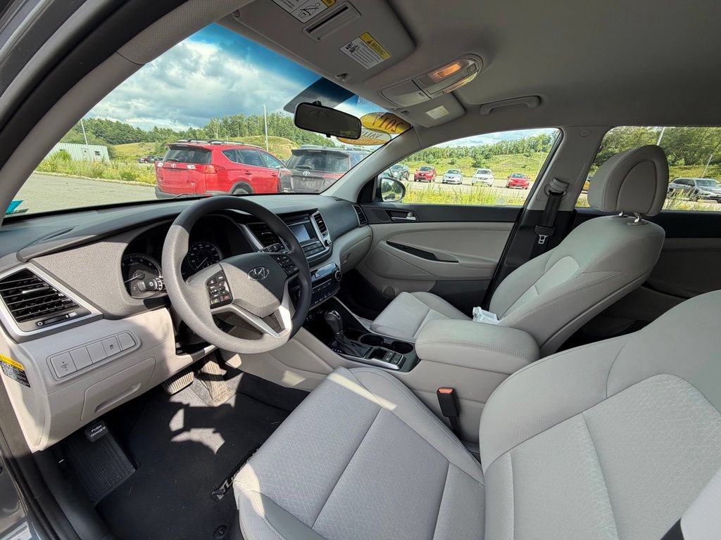Used 2017 Hyundai Tucson SE w/ SE Popular Package 02 AWD/4WD image 6