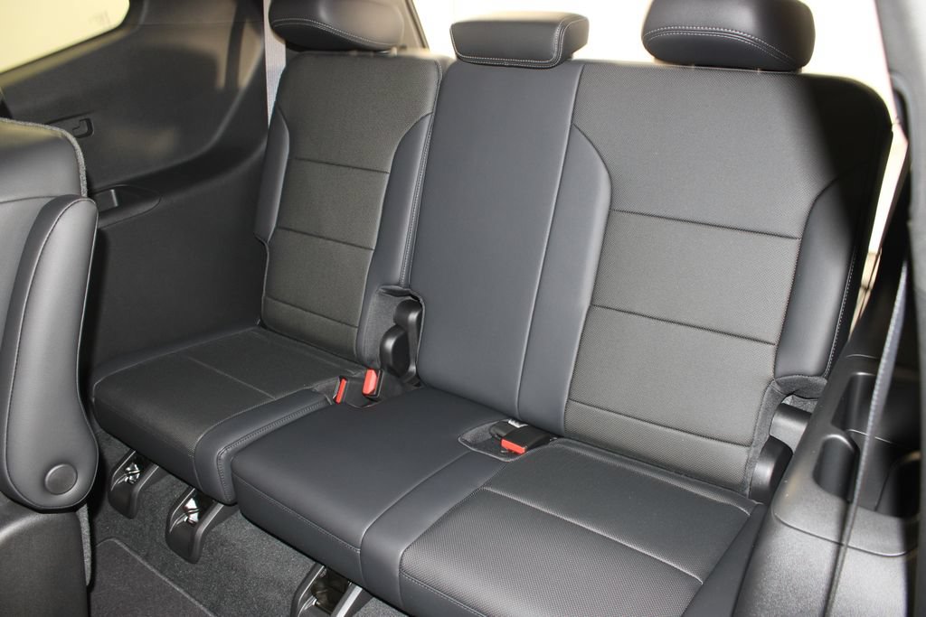 New 2027 Buick Enclave Sport Touring FWD image 19