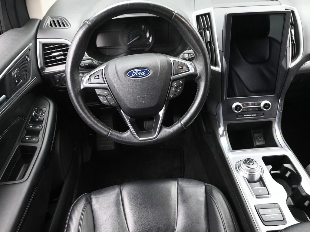 Used 2022 Ford Edge Titanium AWD/4WD image 11