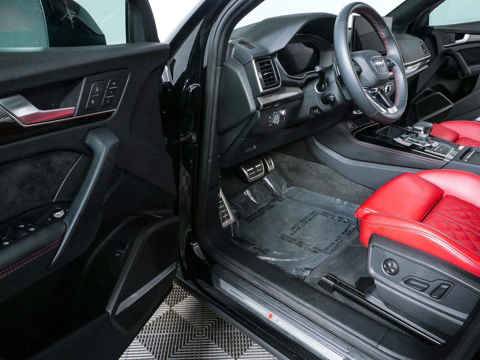 Used 2024 Audi SQ5 Prestige w/ Prestige Package AWD/4WD image 8