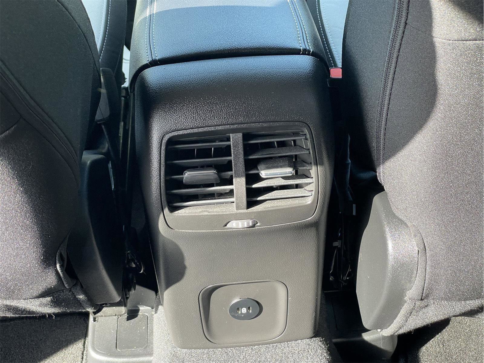 Used 2023 Ford Escape Active AWD/4WD image 17