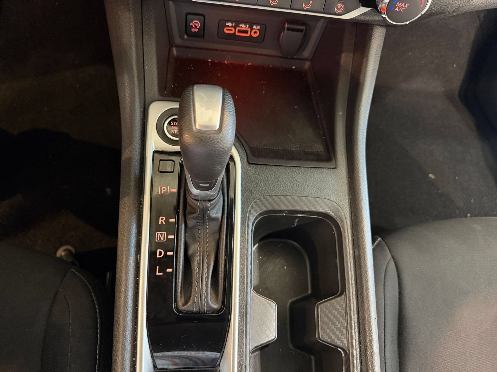 Used 2025 Nissan Sentra SV FWD image 35