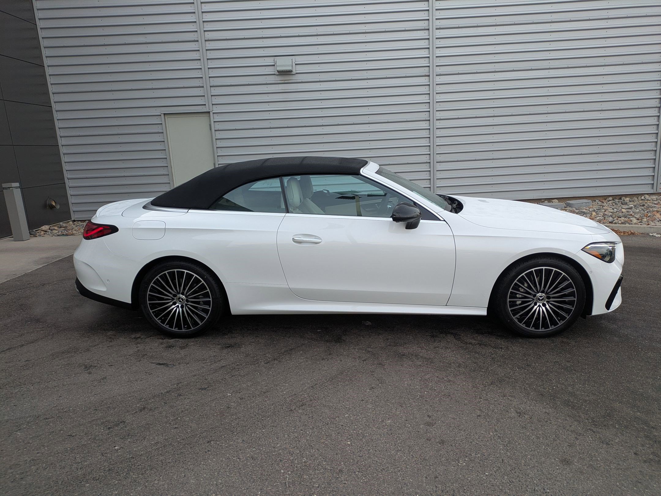 New 2026 Mercedes-Benz CLE 450 4MATIC Cabriolet image 2