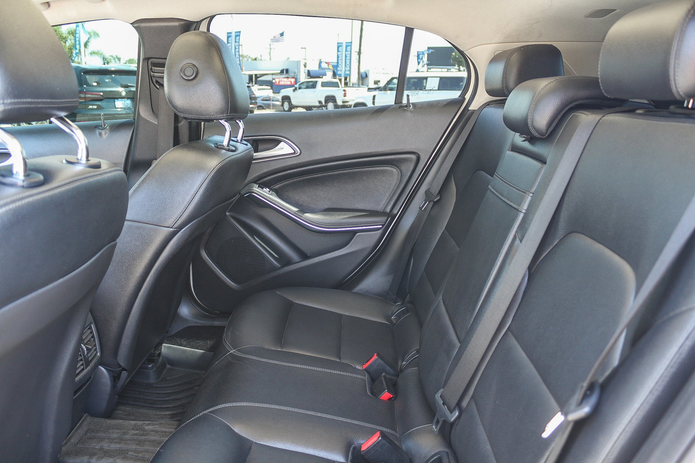 Used 2015 Mercedes-Benz GLA 250 image 20