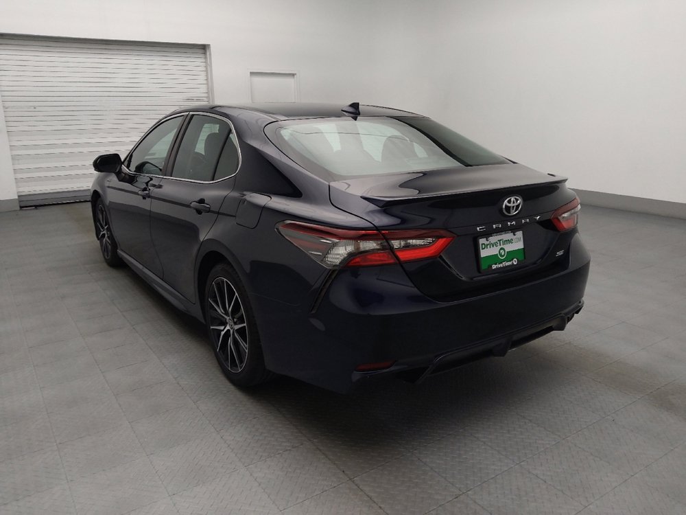 Used 2022 Toyota Camry SE FWD image 5