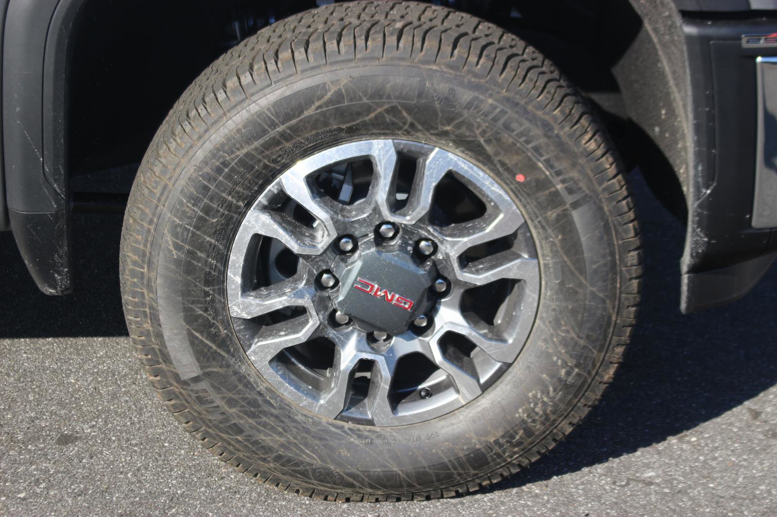 New 2026 GMC Sierra 2500 SLE image 9