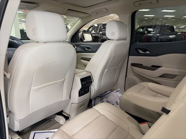 Used 2023 GMC Acadia Denali w/ Denali Technology Package AWD/4WD image 16