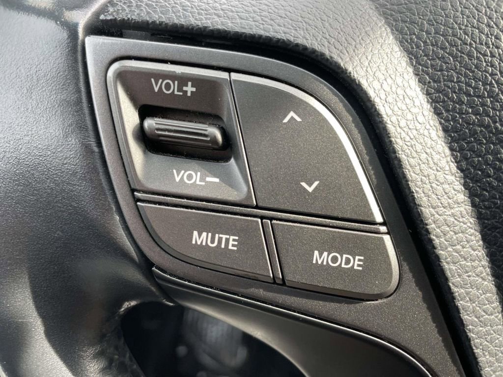 Used 2019 Hyundai Santa Fe XL SE w/ SE Premium Package 02 image 30