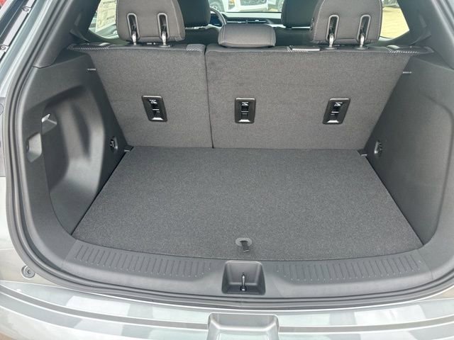 New 2027 Chevrolet Bolt LT w/ Comfort Package FWD image 13