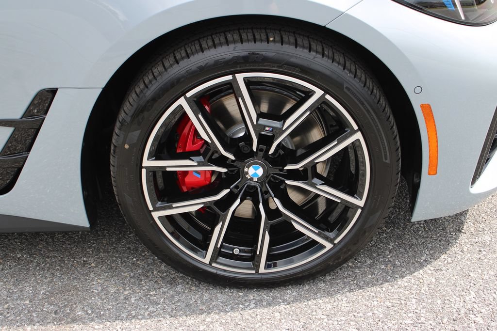 Used 2026 BMW 430i xDrive w/ M Sport Package AWD/4WD image 38