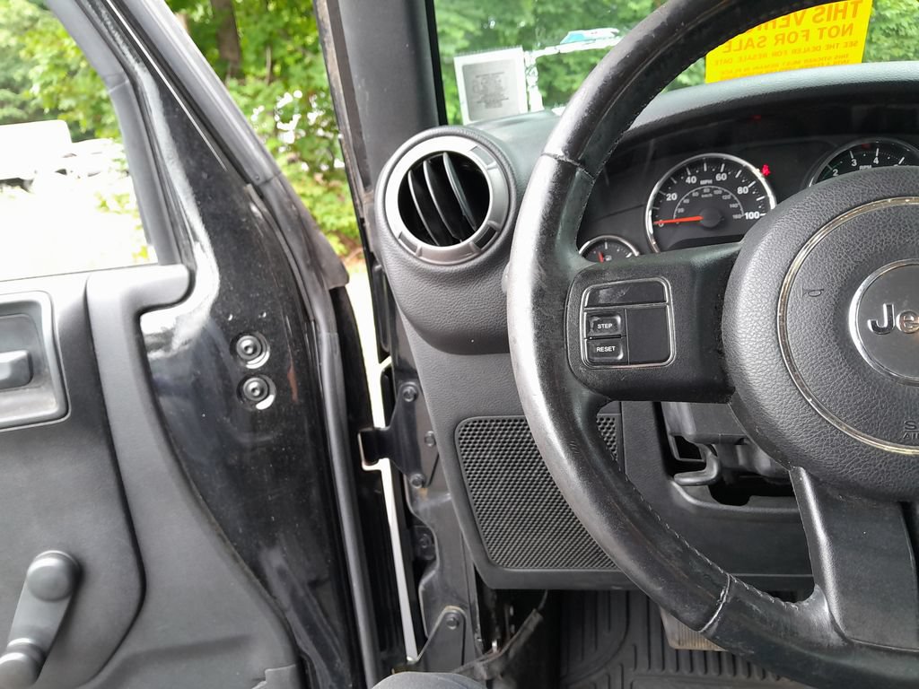 Used 2016 Jeep Wrangler Sport w/ Quick Order Package 24S AWD/4WD image 17