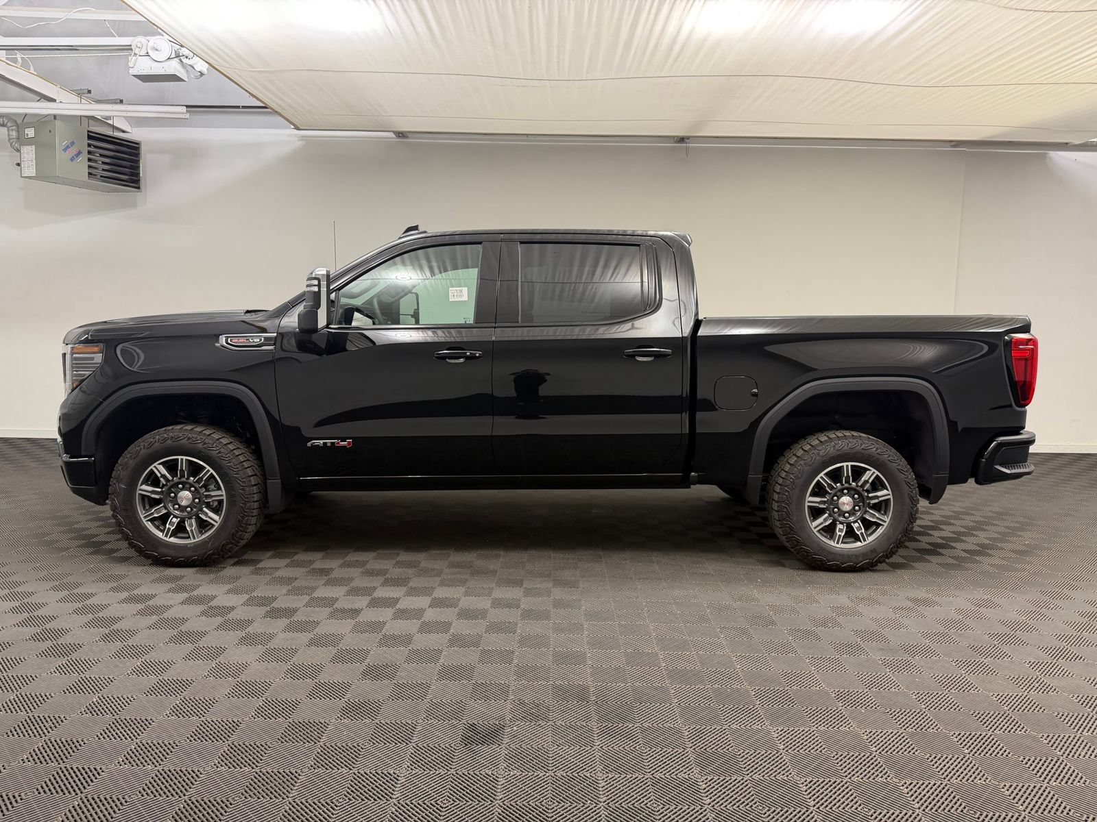 New 2026 GMC Sierra 1500 AT4 w/ AT4 Preferred Package AWD/4WD image 2