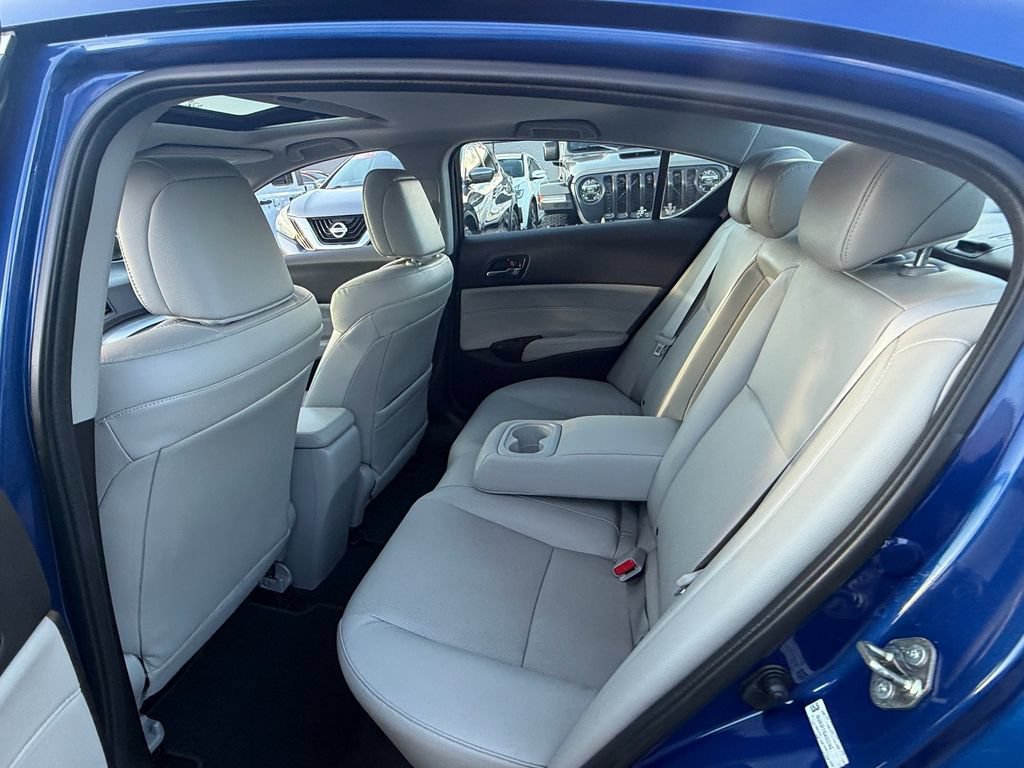 Used 2016 Acura ILX FWD image 12