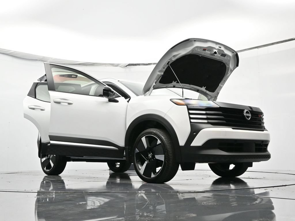 New 2026 Nissan Kicks SR FWD image 47