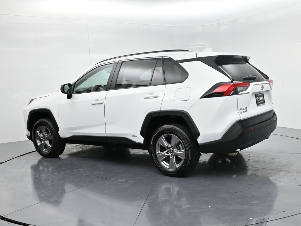Used 2025 Toyota RAV4 LE image 5