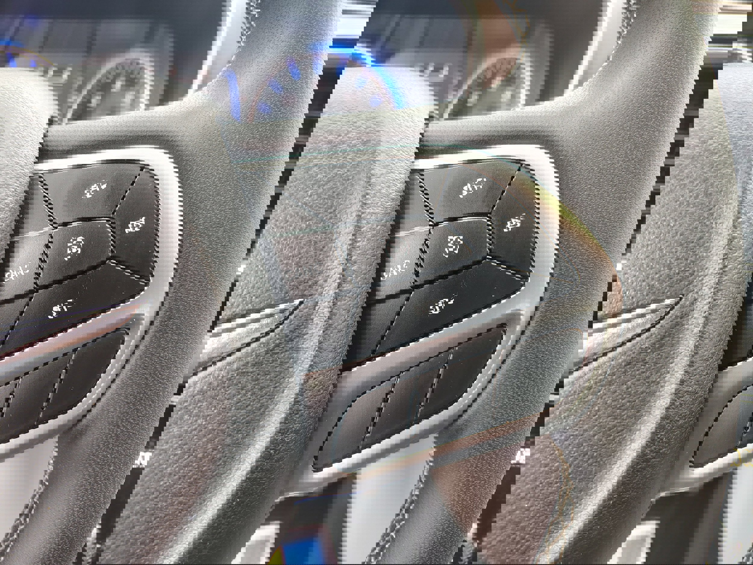 Used 2024 Chrysler Voyager LX image 43