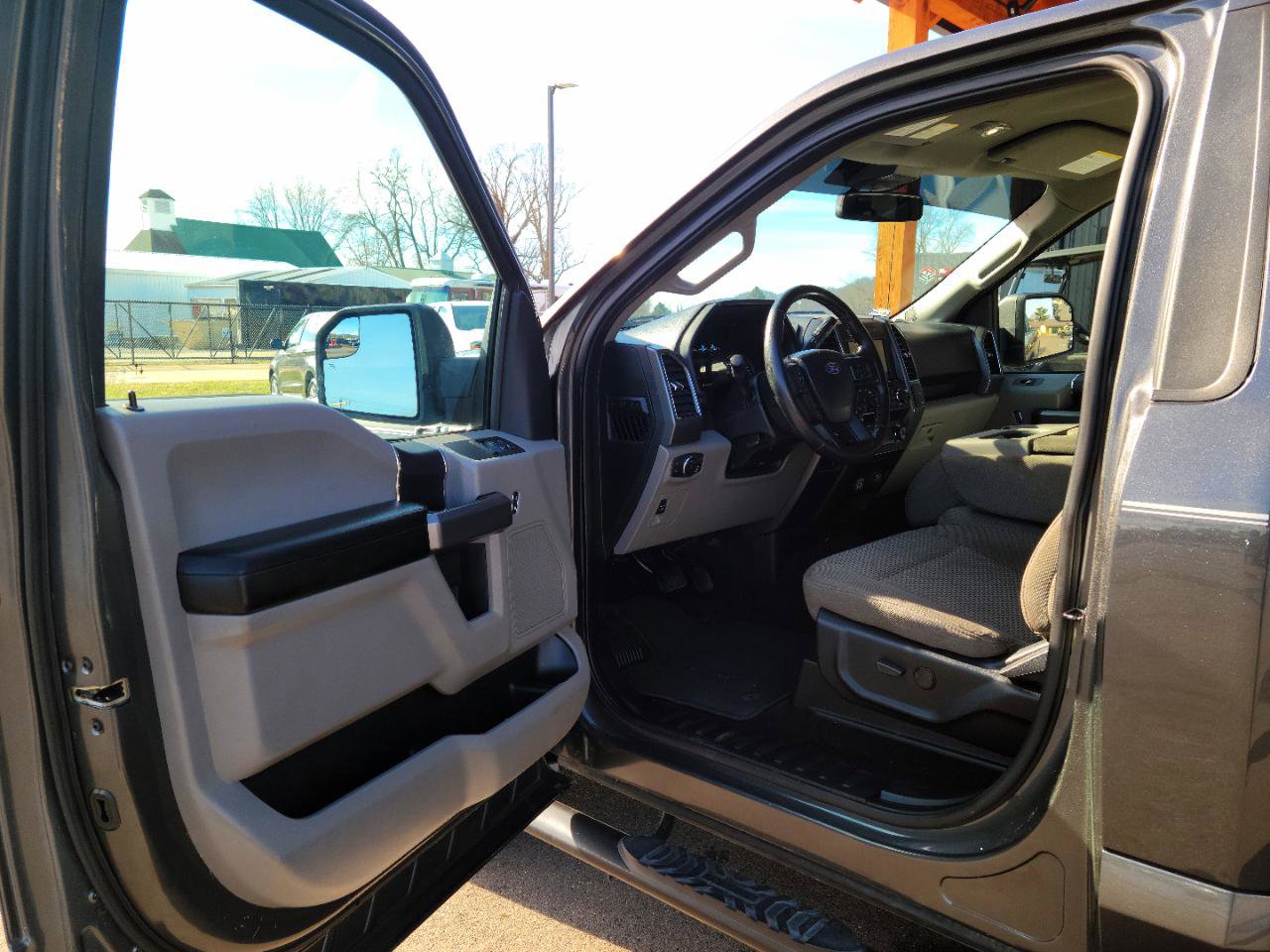 Used 2019 Ford F150 XLT w/ Equipment Group 301A Mid image 7