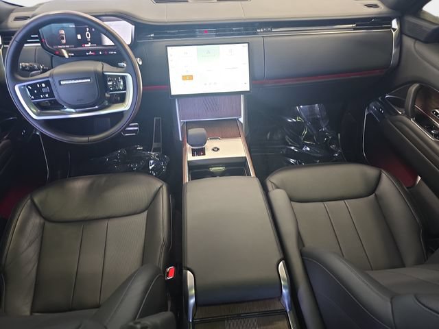 Certified 2025 Land Rover Range Rover Long Wheelbase Autobiography AWD/4WD image 10