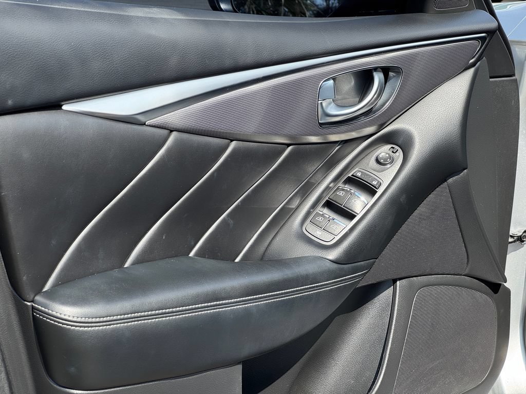 Used 2019 INFINITI Q50 Signature Edition RWD image 9