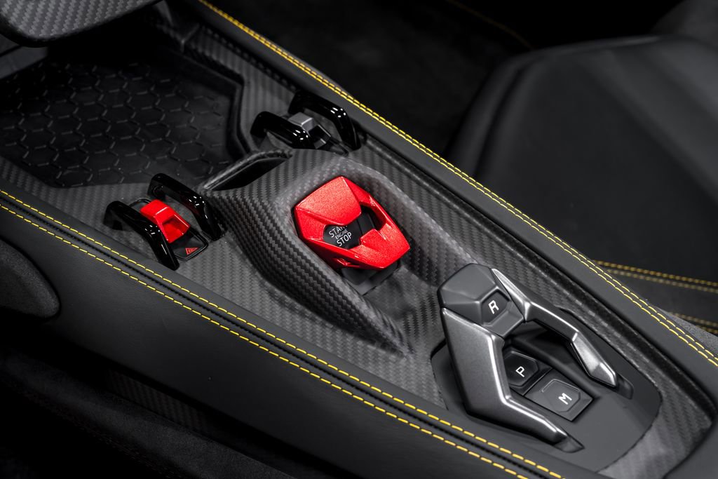 Used 2025 Lamborghini Revuelto image 27