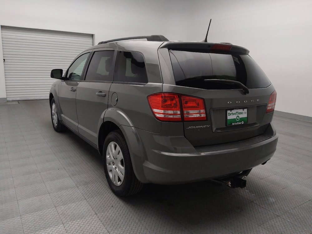 Used 2020 Dodge Journey SE w/ SE Popular Equipment Group image 5