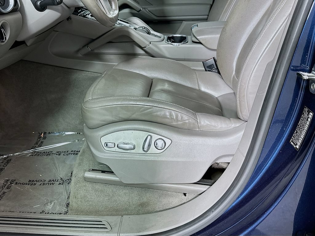 Used 2014 Porsche Cayenne Diesel AWD/4WD image 22