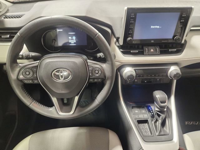 Used 2019 Toyota RAV4 Limited w/ Cold Weather Package FWD image 11