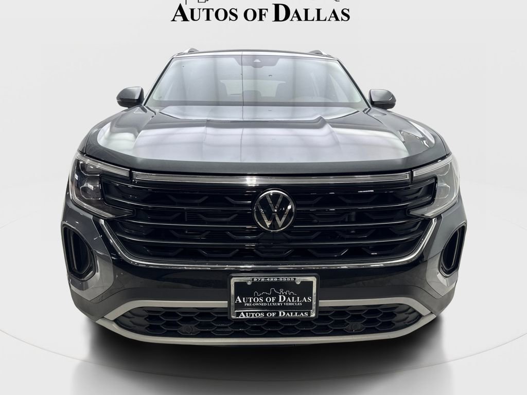 Used 2025 Volkswagen Atlas Cross Sport SE image 3