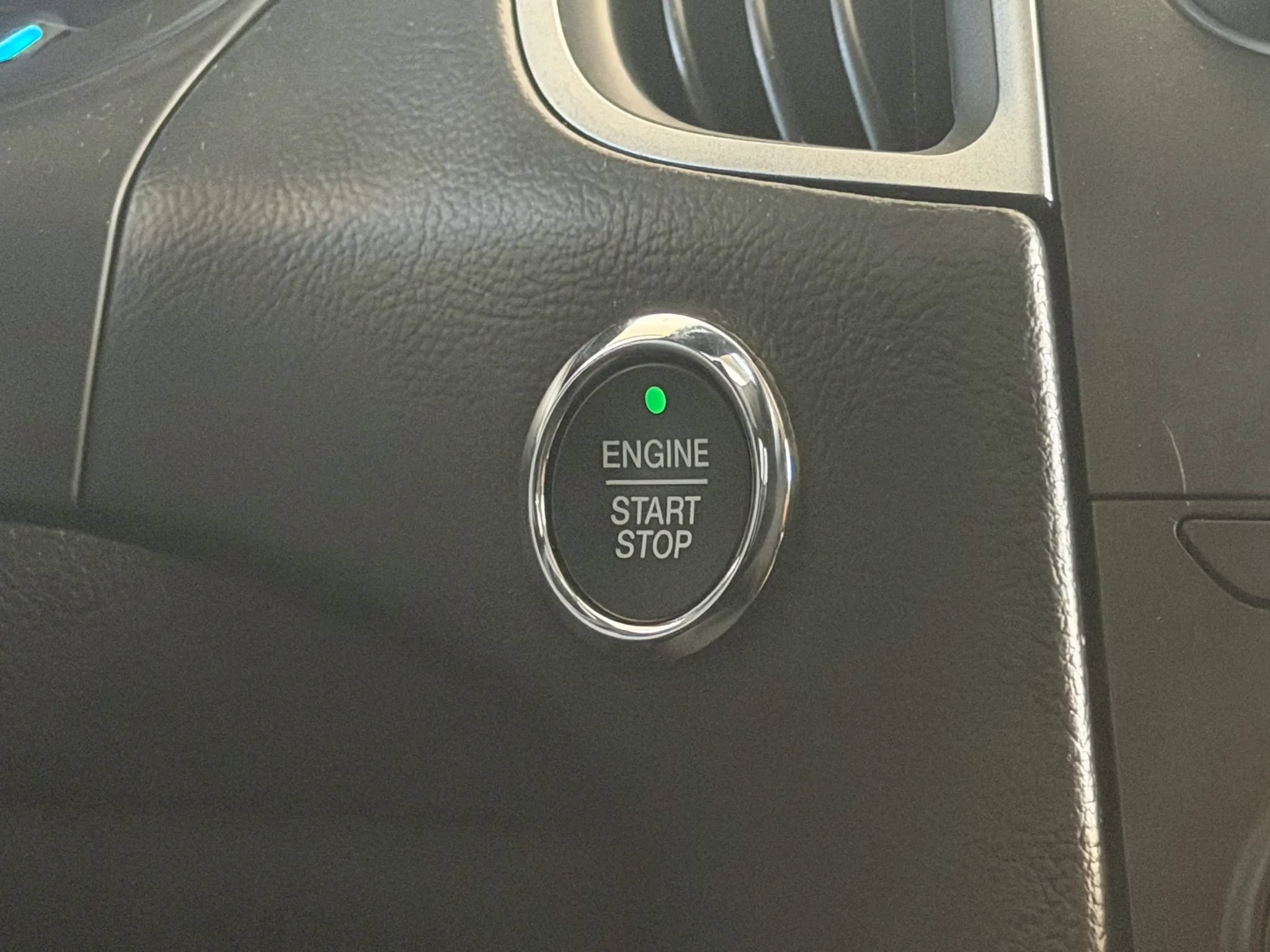 Used 2018 Ford Edge SE AWD/4WD image 30