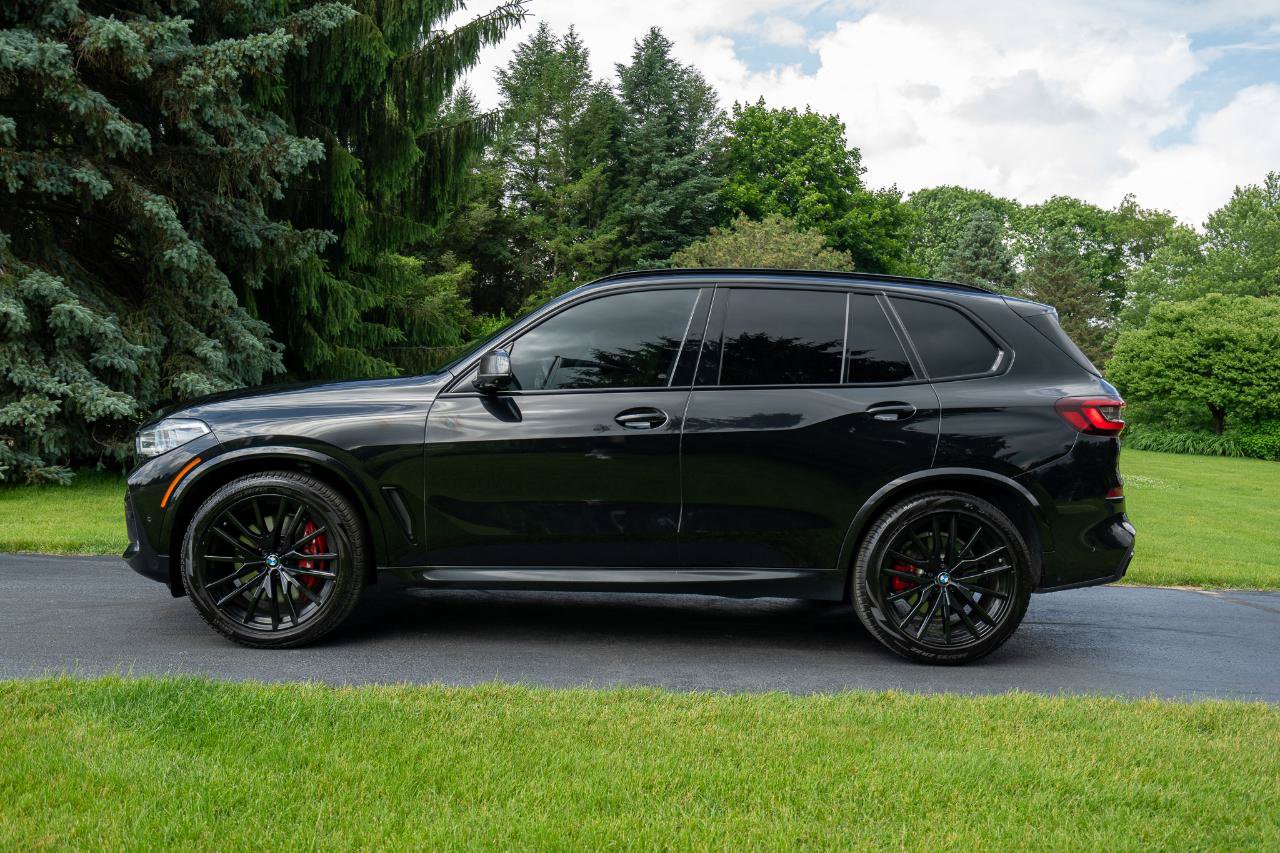Used 2021 BMW X5 M50i AWD/4WD image 6