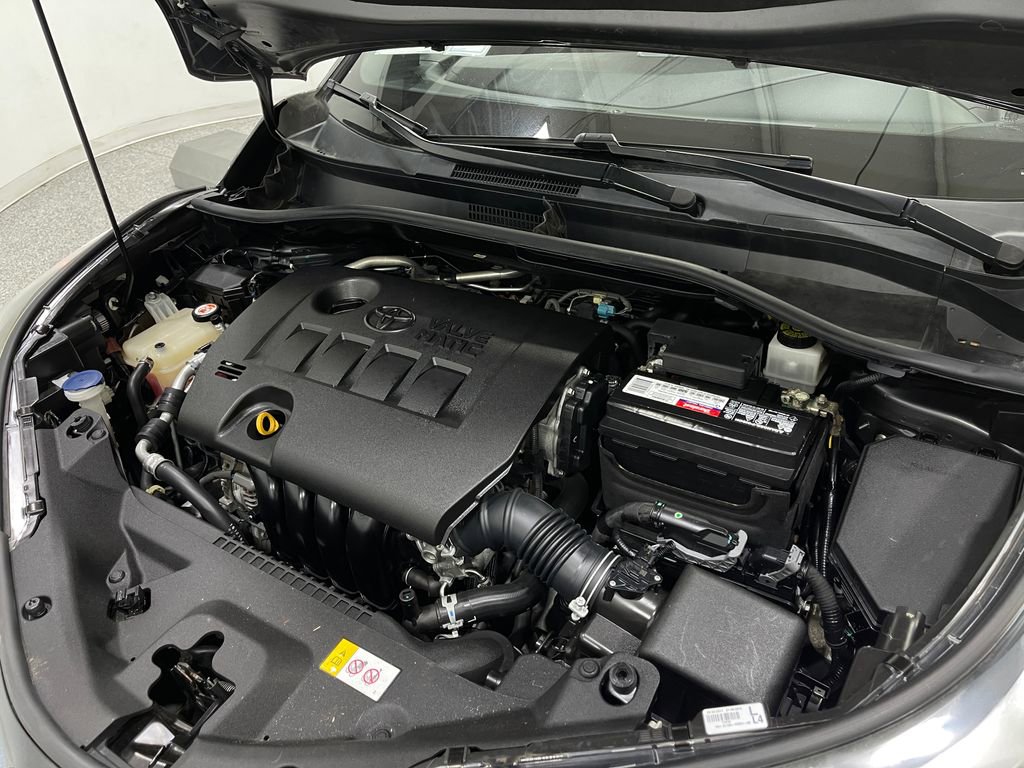 Used 2018 Toyota C-HR XLE image 26