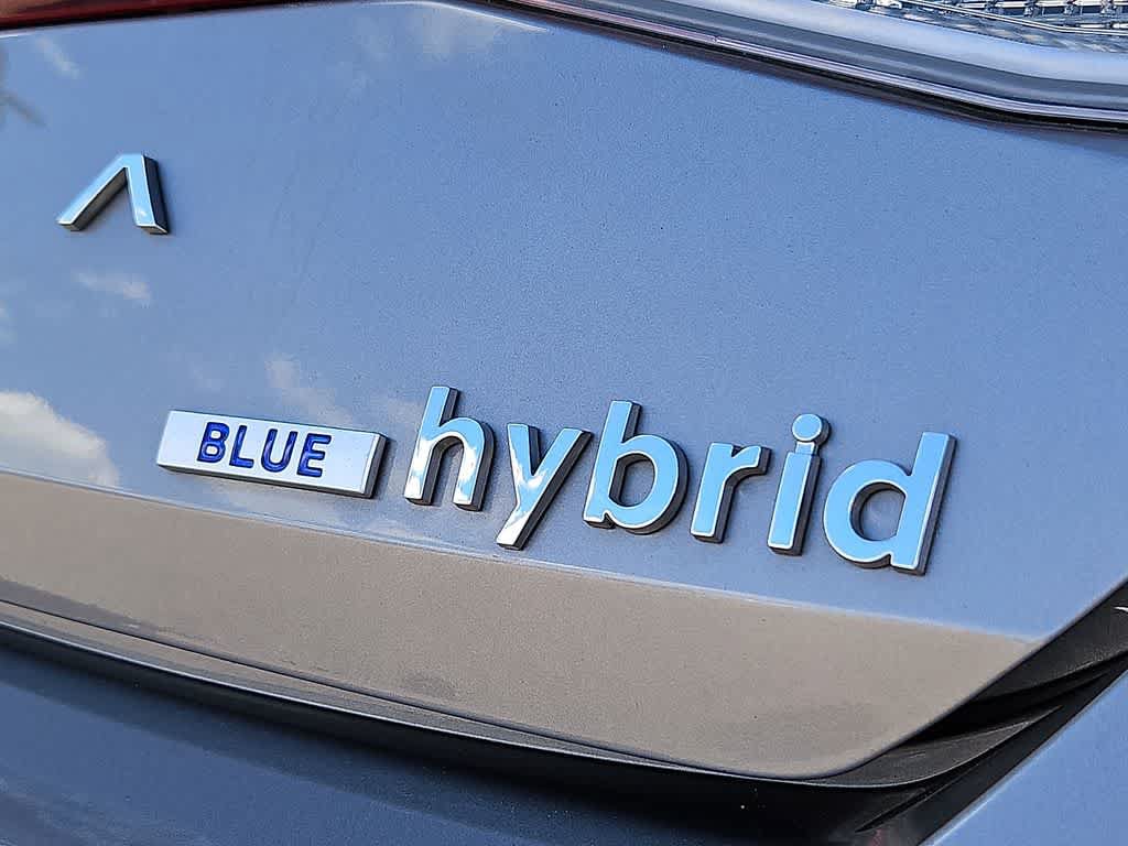 Used 2023 Hyundai Elantra Blue FWD image 31