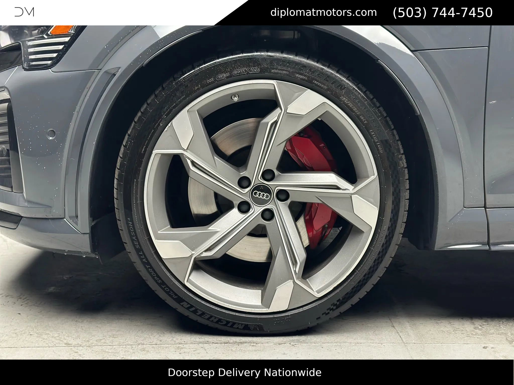 Used 2024 Audi Q8 e-tron Prestige w/ Prestige Package image 35