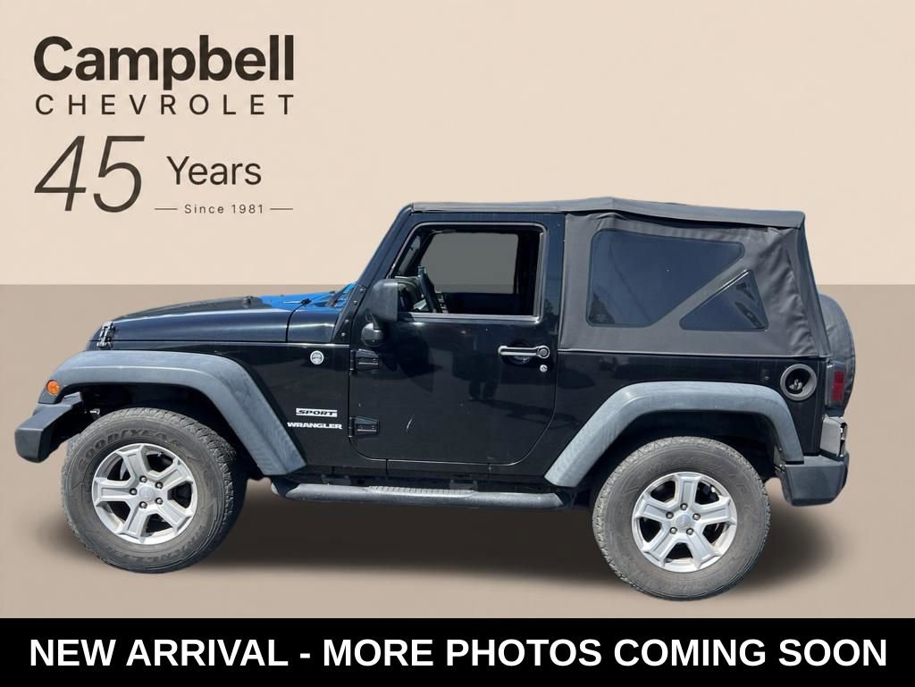 Used 2013 Jeep Wrangler Sport AWD/4WD image 2