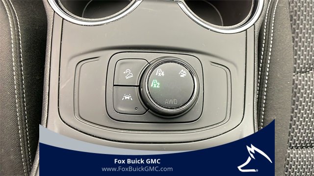 Certified 2024 GMC Terrain SLE image 25